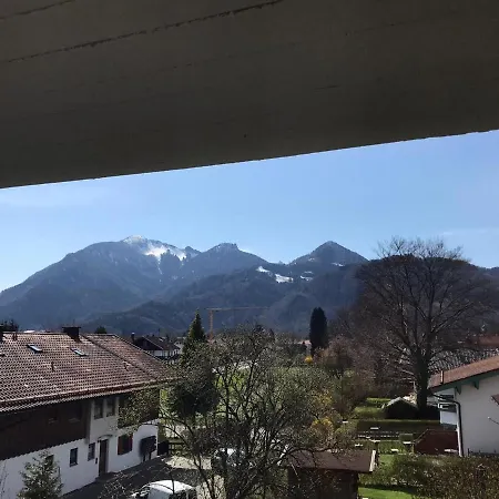 Apartment Alpendomizil Reber 2 *